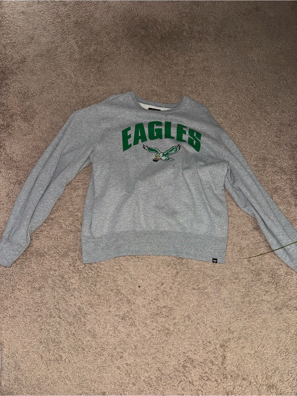 47 Brand Gray Pullover Sweatshirt with Black Logo Tag